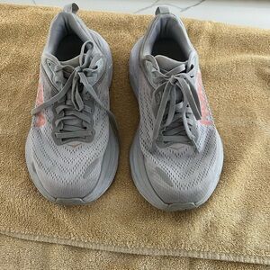 Hoka Women's bondi 8